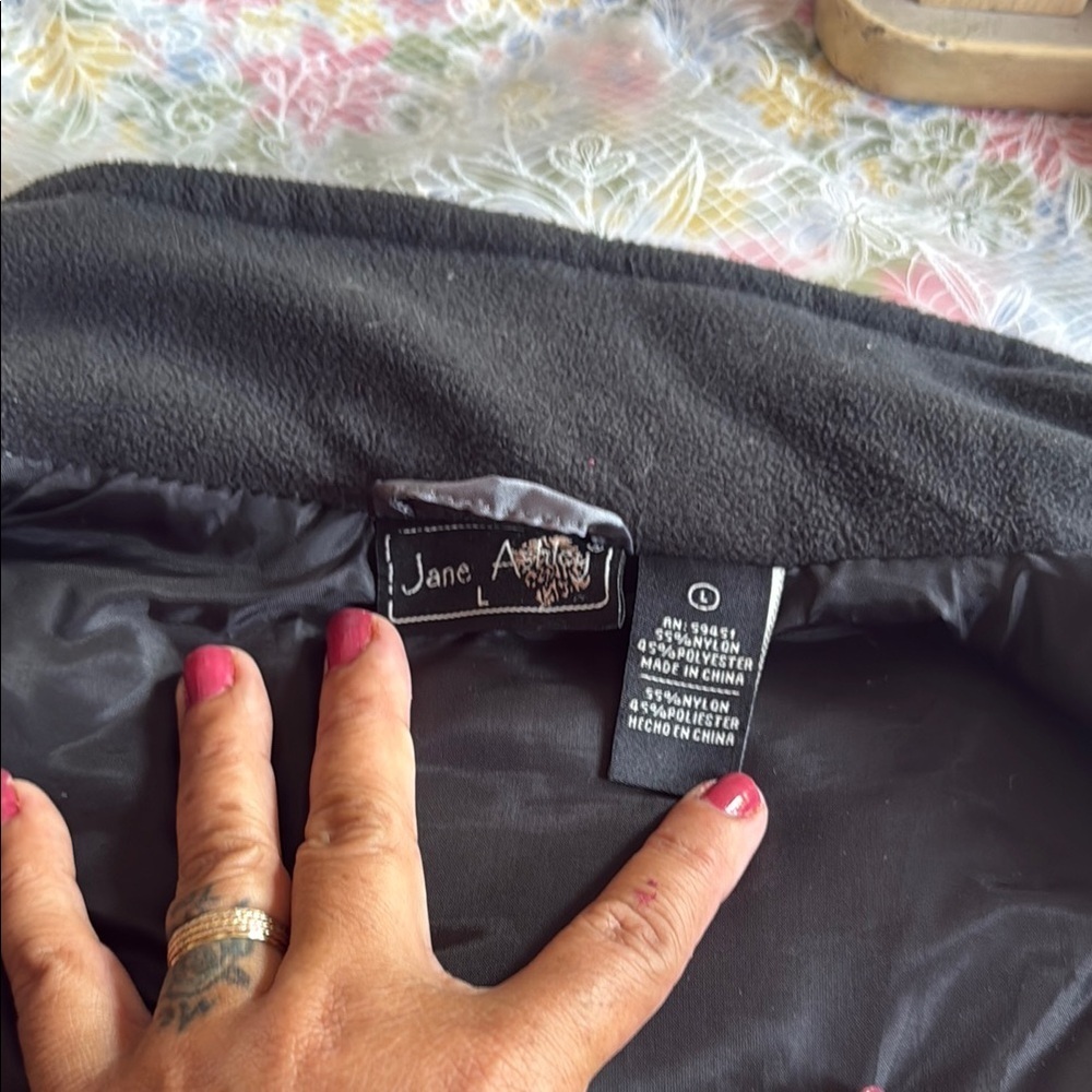 Jane Ashley Black Fleece Jacket - Picture 4 of 4